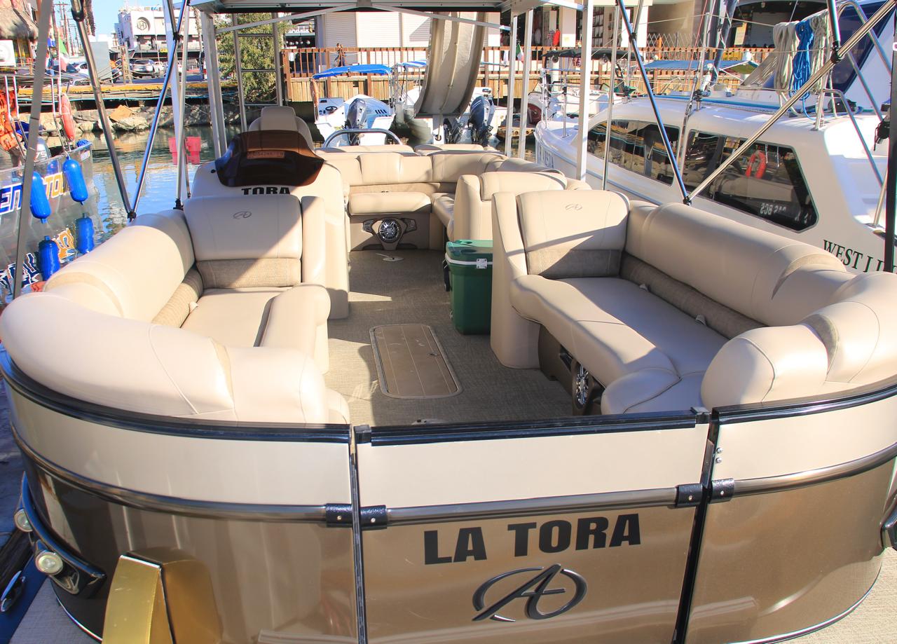Catamaran Tora